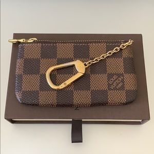 LV key pouch
